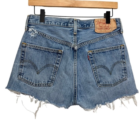 Vintage Levis Cut Off Denim Shorts Distressed Button Fly Size 31 - Picture 2 of 10